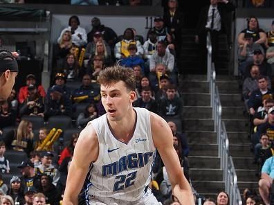 INDIANAPOLIS, IN - DECEMBER 23:  Franz Wagner #22 of the Orlando Magic handles the ball during the game against the Indiana Pacers on December 23, 2023 at Gainbridge Fieldhouse in Indianapolis, Indiana. NOTE TO USER: User expressly acknowledges and agrees that, by downloading and or using this Photograph, user is consenting to the terms and conditions of the Getty Images License Agreement. Mandatory Copyright Notice: Copyright 2023 NBAE (Photo by Ron Hoskins/NBAE via Getty Images)