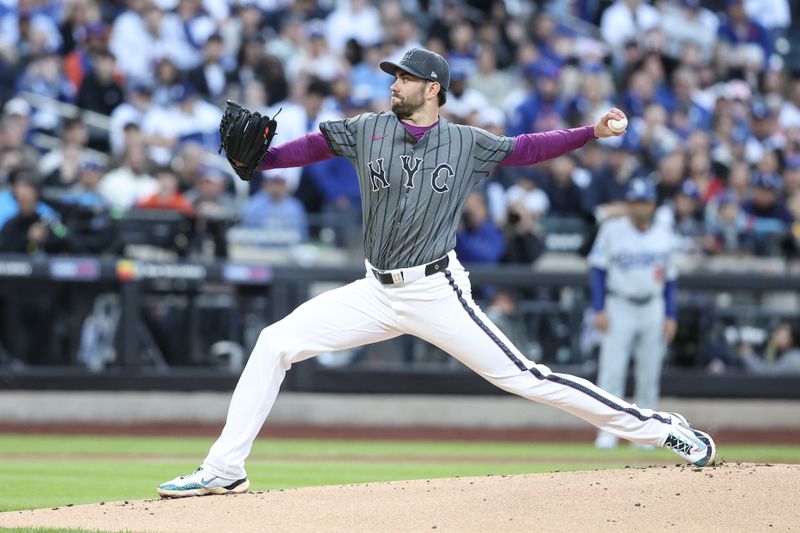 May 24, 2025; New York City, New York, USA;  New York Mets starting pitcher David Peterson (23) pitches in the first inning against the Los Angeles Dodgers at Citi Field. Mandatory Credit: Wendell Cruz-Imagn Images
