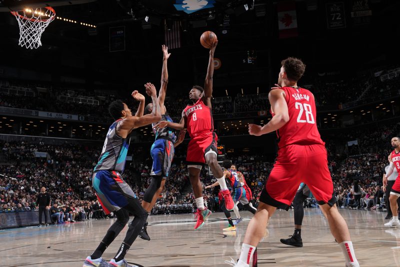 BROOKLYN, NY - JANUARY 27: Jae'Sean Tate #8 of the Houston Rockets drives to the basket during the game against the Brooklyn Nets on January 27, 2024 at Barclays Center in Brooklyn, New York. NOTE TO USER: User expressly acknowledges and agrees that, by downloading and or using this Photograph, user is consenting to the terms and conditions of the Getty Images License Agreement. Mandatory Copyright Notice: Copyright 2024 NBAE (Photo by Jesse D. Garrabrant/NBAE via Getty Images)