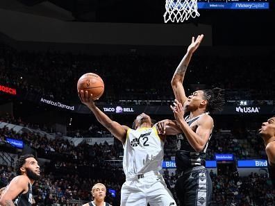 SAN ANTONIO, TX - DECEMBER 26: Colin Sexton #2 of the Utah Jazz drives to the basket during the game against the San Antonio Spurs on December 26, 2023 at the Frost Bank Center in San Antonio, Texas. NOTE TO USER: User expressly acknowledges and agrees that, by downloading and or using this photograph, user is consenting to the terms and conditions of the Getty Images License Agreement. Mandatory Copyright Notice: Copyright 2023 NBAE (Photos by Michael Gonzales/NBAE via Getty Images)