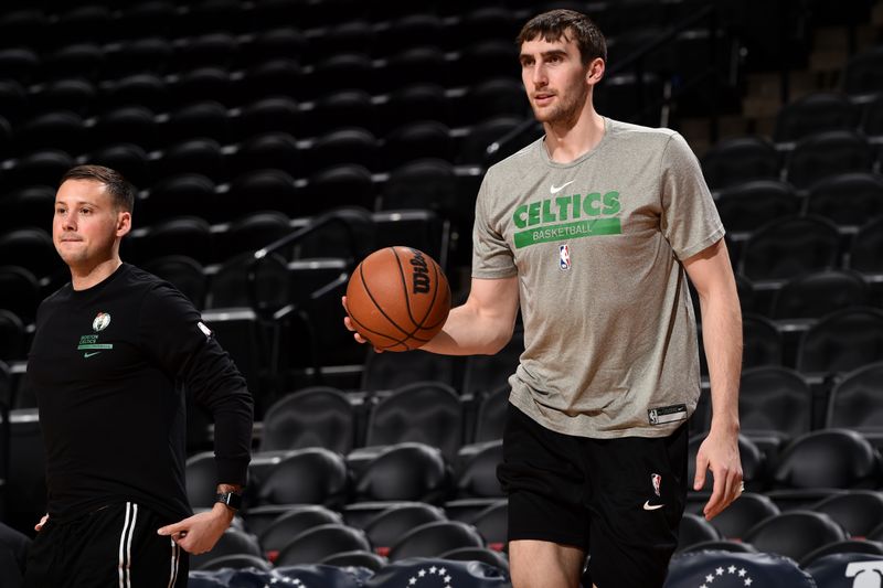 PHILADELPHIA, PA - FEBRUARY 25: Luke Kornet #40 of the Boston Celtics warms up before the game against the Philadelphia 76ers on February 25, 2023 at the Wells Fargo Center in Philadelphia, Pennsylvania NOTE TO USER: User expressly acknowledges and agrees that, by downloading and/or using this Photograph, user is consenting to the terms and conditions of the Getty Images License Agreement. Mandatory Copyright Notice: Copyright 2023 NBAE (Photo by David Dow/NBAE via Getty Images)