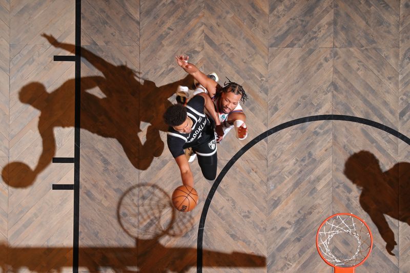 BROOKLYN, NY - JANUARY 23: Cameron Johnson #2 of the Brooklyn Nets drives to the basket during the game against the New York Knicks on January 23, 2024 at Barclays Center in Brooklyn, New York. NOTE TO USER: User expressly acknowledges and agrees that, by downloading and or using this Photograph, user is consenting to the terms and conditions of the Getty Images License Agreement. Mandatory Copyright Notice: Copyright 2024 NBAE (Photo by Nathaniel S. Butler/NBAE via Getty Images)