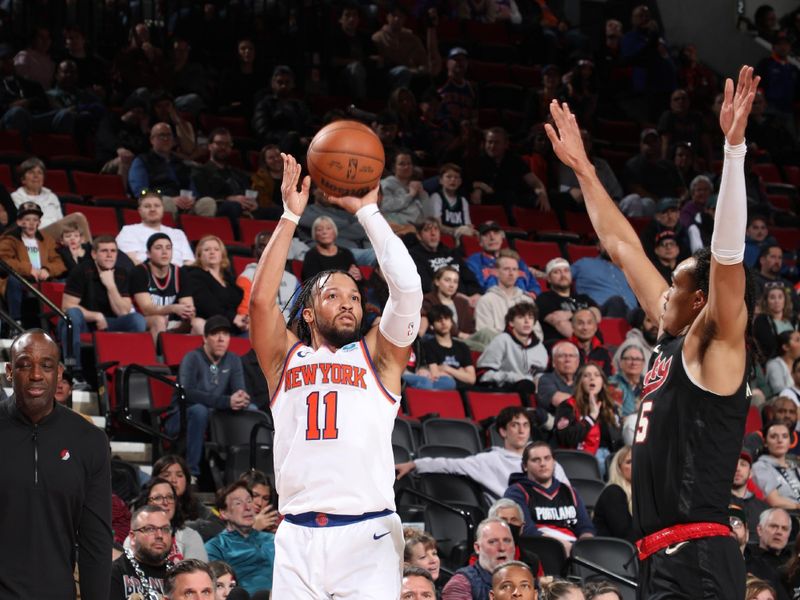 PORTLAND, OR - MARCH 14: Jalen Brunson #11 of the New York Knicks shoots the ball during the game against the Portland Trail Blazers on March 14, 2024 at the Moda Center Arena in Portland, Oregon. NOTE TO USER: User expressly acknowledges and agrees that, by downloading and or using this photograph, user is consenting to the terms and conditions of the Getty Images License Agreement. Mandatory Copyright Notice: Copyright 2024 NBAE (Photo by Cameron Browne/NBAE via Getty Images)