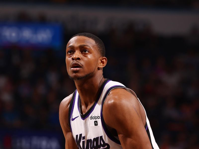 OKLAHOMA CITY, OK - FEBRUARY 11: De'Aaron Fox #5 of the Sacramento Kings shoots a free throw during the game against the Oklahoma City Thunder on February 11, 2024 at Paycom Arena in Oklahoma City, Oklahoma. NOTE TO USER: User expressly acknowledges and agrees that, by downloading and or using this photograph, User is consenting to the terms and conditions of the Getty Images License Agreement. Mandatory Copyright Notice: Copyright 2024 NBAE (Photo by Zach Beeker/NBAE via Getty Images)