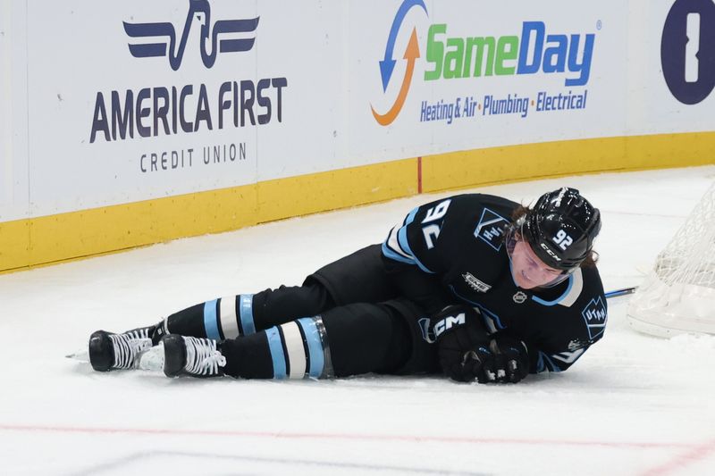 Mar 14, 2026; Salt Lake City, Utah, USA; Utah Mammoth center Logan Cooley (92) is hurt on a play against the Pittsburgh Penguins during the second period at Delta Center. Mandatory Credit: Rob Gray-Imagn Images Mar 14, 2026; Salt Lake City, Utah, USA; Utah Mammoth center Logan Cooley (92) is hurt on a play against the Pittsburgh Penguins during the second period at Delta Center. Mandatory Credit: Rob Gray-Imagn Images