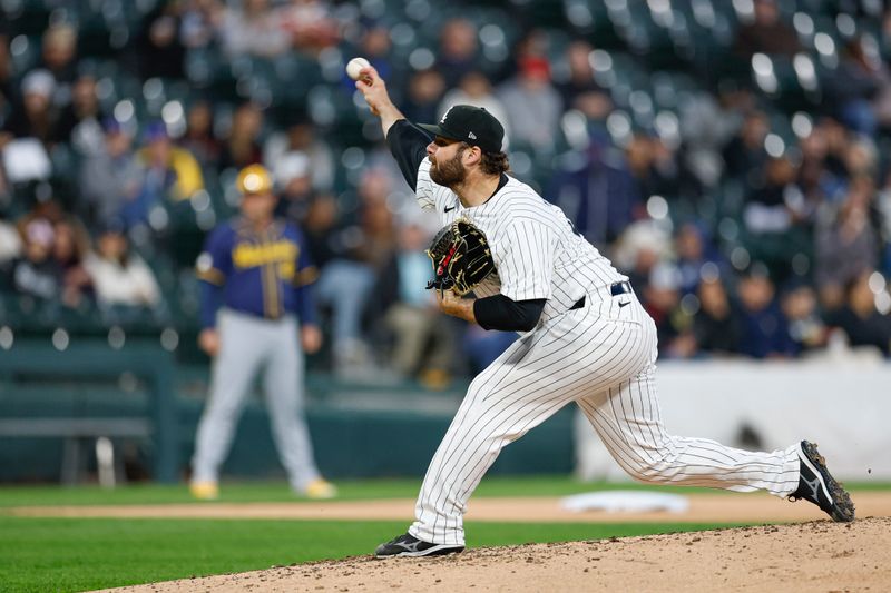 Apr 29, 2025; Chicago, Illinois, USA; Chicago White Sox relief pitcher Bryse Wilson (46) delivers a pitch against the Milwaukee Brewers during the fifth inning at Rate Field. Mandatory Credit: Kamil Krzaczynski-Imagn Images