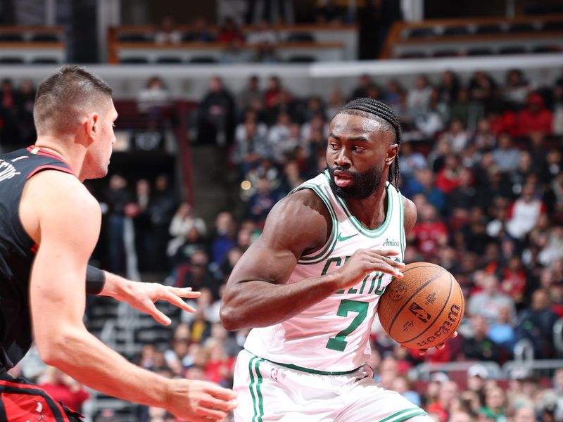 CHICAGO, IL - NOVEMBER 29: Jaylen Brown #7 of the Boston Celtics handles the ball during the game against the Chicago Bulls during the Emirates NBA Cup game on November 29, 2024 at United Center in Chicago, Illinois. NOTE TO USER: User expressly acknowledges and agrees that, by downloading and or using this photograph, User is consenting to the terms and conditions of the Getty Images License Agreement. Mandatory Copyright Notice: Copyright 2024 NBAE (Photo by Jeff Haynes/NBAE via Getty Images)