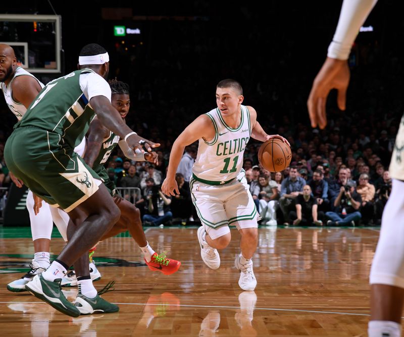 BOSTON, MA - OCTOBER 28: Payton Pritchard #11 of the Boston Celtics dribbles the ball during the game against the Milwaukee Bucks on October 28, 2024 at TD Garden in Boston, Massachusetts. NOTE TO USER: User expressly acknowledges and agrees that, by downloading and/or using this Photograph, user is consenting to the terms and conditions of the Getty Images License Agreement. Mandatory Copyright Notice: Copyright 2024 NBAE (Photo by Brian Babineau/NBAE via Getty Images)