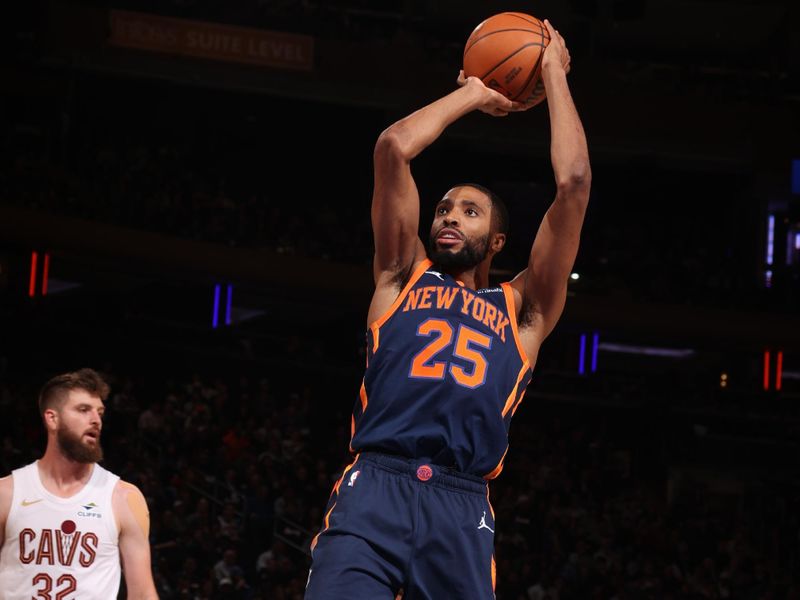 NEW YORK, NY - OCTOBER 28: Mikal Bridges #25 of the New York Knicks shoots the ball during the game against the Cleveland Cavaliers on October 28, 2024 at Madison Square Garden in New York City, New York.  NOTE TO USER: User expressly acknowledges and agrees that, by downloading and or using this photograph, User is consenting to the terms and conditions of the Getty Images License Agreement. Mandatory Copyright Notice: Copyright 2024 NBAE  (Photo by Nathaniel S. Butler/NBAE via Getty Images)