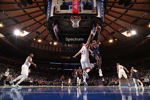 NEW YORK, NY - NOVEMBER 1: Immanuel Quickley #5 of the New York Knicks shoots the ball during the game against the Cleveland Cavaliers on November 1, 2023 at Madison Square Garden in New York City, New York.  NOTE TO USER: User expressly acknowledges and agrees that, by downloading and or using this photograph, User is consenting to the terms and conditions of the Getty Images License Agreement. Mandatory Copyright Notice: Copyright 2023 NBAE  (Photo by Nathaniel S. Butler/NBAE via Getty Images)