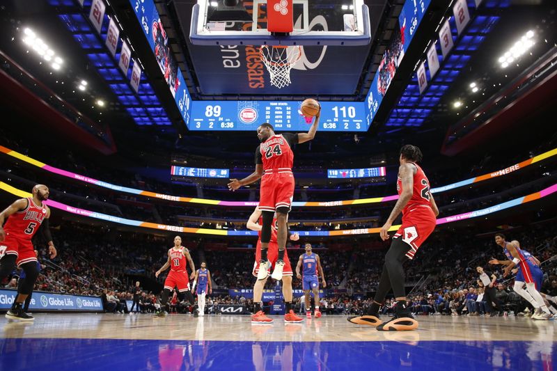 DETROIT, MI - APRIL 11: Javonte Green #24 of the Chicago Bulls grabs the rebound during the game against the Detroit Pistons on April 11, 2024 at Little Caesars Arena in Detroit, Michigan. NOTE TO USER: User expressly acknowledges and agrees that, by downloading and/or using this photograph, User is consenting to the terms and conditions of the Getty Images License Agreement. Mandatory Copyright Notice: Copyright 2024 NBAE (Photo by Brian Sevald/NBAE via Getty Images)