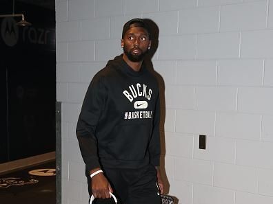 MILWAUKEE, WI - DECEMBER 2: Bobby Portis #9 of the Milwaukee Bucks arrives to the arena before the game against the Atlanta Hawks on December 2, 2023 at the Fiserv Forum Center in Milwaukee, Wisconsin. NOTE TO USER: User expressly acknowledges and agrees that, by downloading and or using this Photograph, user is consenting to the terms and conditions of the Getty Images License Agreement. Mandatory Copyright Notice: Copyright 2023 NBAE (Photo by Gary Dineen/NBAE via Getty Images).