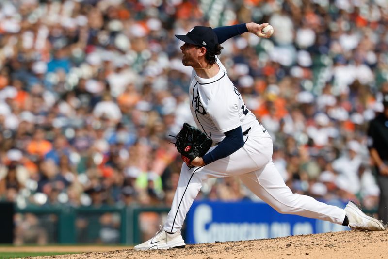 Sep 20, 2025; Detroit, Michigan, USA;  Detroit Tigers pitcher Kyle Finnegan pitches in the eighth inning against the Atlanta Braves at Comerica Park. Mandatory Credit: Rick Osentoski-Imagn Images