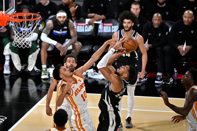 LAS VEGAS, NV - DECEMBER 14: Giannis Antetokounmpo #34 of the Milwaukee Bucks drives to the basket during the game against the Atlanta Hawks during the Emirates NBA Cup Semifinal game on December 14, 2024 at T-Mobile Arena in Las Vegas, Nevada. NOTE TO USER: User expressly acknowledges and agrees that, by downloading and/or using this Photograph, user is consenting to the terms and conditions of the Getty Images License Agreement. Mandatory Copyright Notice: Copyright 2024 NBAE (Photo by David Becker/NBAE via Getty Images)