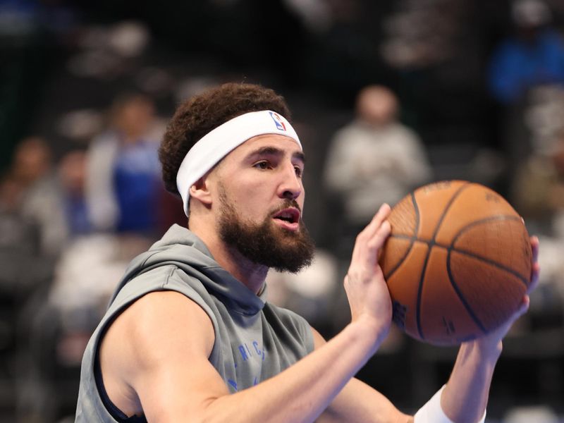 OKLAHOMA CITY, OK - DECEMBER 3: Klay Thompson #31 of the Dallas Mavericks warms up before the game against the Memphis Grizzlies during the Emirates NBA Cup game on on December 3, 2024 at Paycom Center in Oklahoma City, Oklahoma. NOTE TO USER: User expressly acknowledges and agrees that, by downloading and or using this photograph, User is consenting to the terms and conditions of the Getty Images License Agreement. Mandatory Copyright Notice: Copyright 2024 NBAE (Photo by Zach Beeker/NBAE via Getty Images)