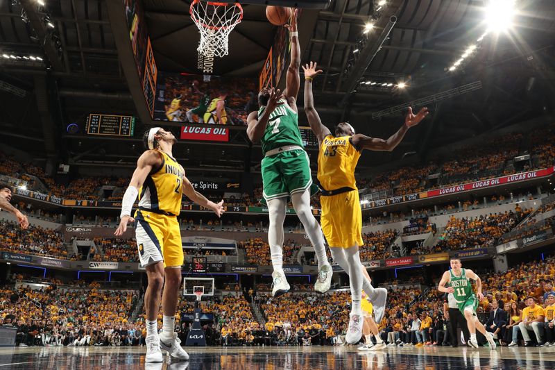 INDIANAPOLIS, IN - MAY 27: Jaylen Brown #7 of the Boston Celtics drives to the basket during the game against the Indiana Pacers during Game 4 of the Eastern Conference Finals of the 2024 NBA Playoffs on May 27, 2024 at Gainbridge Fieldhouse in Indianapolis, Indiana. NOTE TO USER: User expressly acknowledges and agrees that, by downloading and or using this Photograph, user is consenting to the terms and conditions of the Getty Images License Agreement. Mandatory Copyright Notice: Copyright 2024 NBAE (Photo by Nathaniel S. Butler/NBAE via Getty Images)