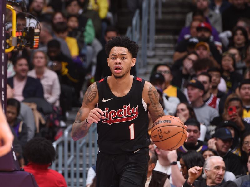 LOS ANGELES, CA - JANUARY 21:  Anfernee Simons #1 of the Portland Trail Blazers handles the ball during the game  on January 21, 2024 at Crypto.Com Arena in Los Angeles, California. NOTE TO USER: User expressly acknowledges and agrees that, by downloading and/or using this Photograph, user is consenting to the terms and conditions of the Getty Images License Agreement. Mandatory Copyright Notice: Copyright 2024 NBAE (Photo by Juan Ocampo/NBAE via Getty Images)