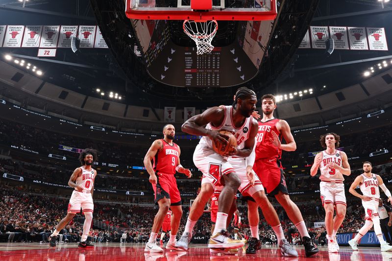 CHICAGO, IL - NOVEMBER 17:  Patrick Williams #44 of the Chicago Bulls handles the ball during the game against the Houston Rockets during a regular season game on November 17, 2024 at United Center in Chicago, Illinois. NOTE TO USER: User expressly acknowledges and agrees that, by downloading and or using this photograph, User is consenting to the terms and conditions of the Getty Images License Agreement. Mandatory Copyright Notice: Copyright 2024 NBAE (Photo by Jeff Haynes/NBAE via Getty Images)