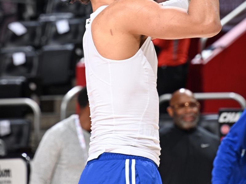 DETROIT, MI - FEBRUARY 24: Cade Cunningham #2 of the Detroit Pistons warms up before the game against the LA Clippers on February 24, 2025 at Little Caesars Arena in Detroit, Michigan. NOTE TO USER: User expressly acknowledges and agrees that, by downloading and/or using this photograph, User is consenting to the terms and conditions of the Getty Images License Agreement. Mandatory Copyright Notice: Copyright 2025 NBAE (Photo by Chris Schwegler/NBAE via Getty Images)