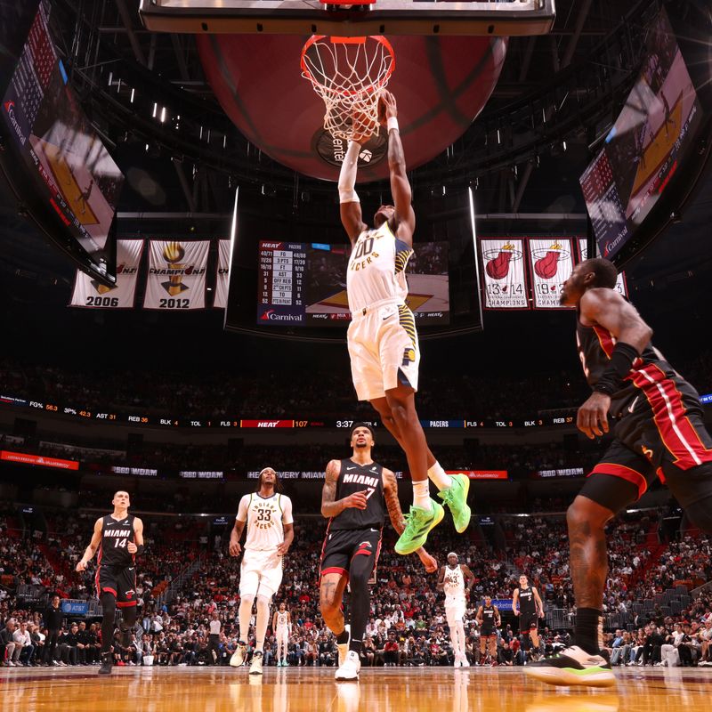 MIAMI, FL - JANUARY 2: Bennedict Mathurin #00 of the Indiana Pacers dunks the ball during the game against the Miami Heat on January 2, 2025 at Kaseya Center in Miami, Florida. NOTE TO USER: User expressly acknowledges and agrees that, by downloading and or using this Photograph, user is consenting to the terms and conditions of the Getty Images License Agreement. Mandatory Copyright Notice: Copyright 2025 NBAE (Photo by Issac Baldizon/NBAE via Getty Images)