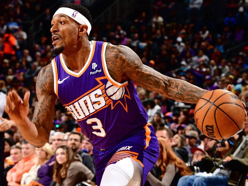 PHOENIX, AZ - JANUARY 7: Bradley Beal #3 of the Phoenix Suns drives to the basket during the game against the Memphis Grizzlies on January 7, 2024 at Footprint Center in Phoenix, Arizona. NOTE TO USER: User expressly acknowledges and agrees that, by downloading and or using this photograph, user is consenting to the terms and conditions of the Getty Images License Agreement. Mandatory Copyright Notice: Copyright 2024 NBAE (Photo by Barry Gossage/NBAE via Getty Images)