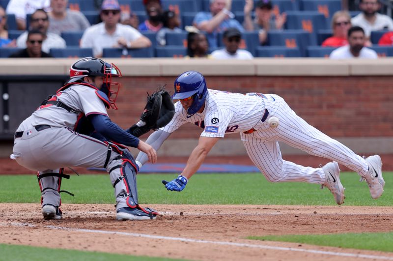 Mets Swing High: Aiming for Victory in Atlanta's Truist Park