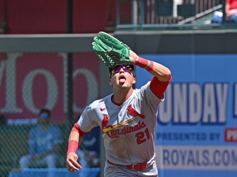 May 18, 2025; Kansas City, Missouri, USA;  St. Louis Cardinals right fielder Lars Nootbaar (21) runs in to catch a fly ball in the third inning against the Kansas City Royals at Kauffman Stadium. Mandatory Credit: Peter Aiken-Imagn Images