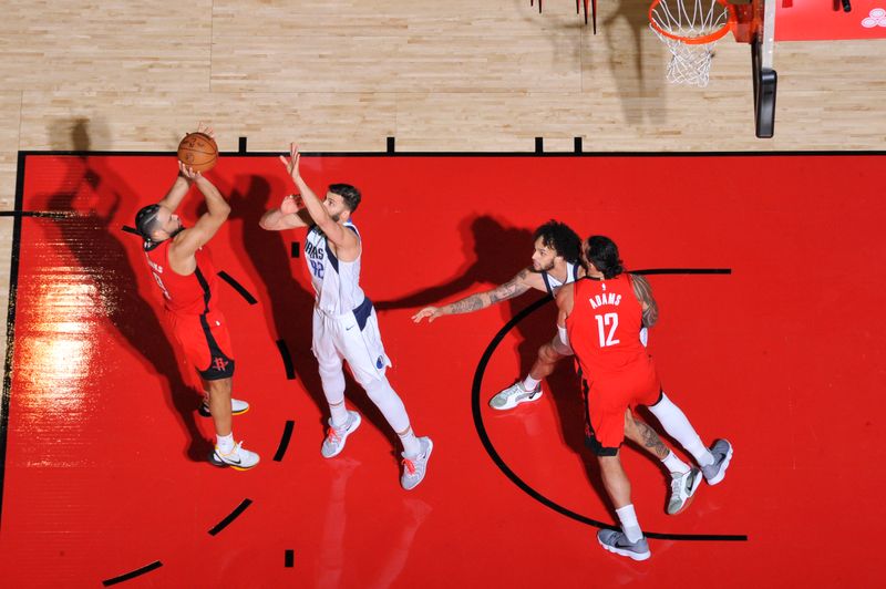 HOUSTON, TX - JANUARY 01: Dillon Brooks #9 of the Houston Rockets shoots the ball during the game against the Dallas Mavericks on January 01, 2025 at the Toyota Center in Houston, Texas. NOTE TO USER: User expressly acknowledges and agrees that, by downloading and or using this photograph, User is consenting to the terms and conditions of the Getty Images License Agreement. Mandatory Copyright Notice: Copyright 2025 NBAE (Photo by Logan Riely/NBAE via Getty Images)