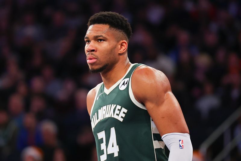 NEW YORK, NEW YORK - DECEMBER 25: Giannis Antetokounmpo #34 of the Milwaukee Bucks during the first quarter of the game against the New York Knicks at Madison Square Garden on December 25, 2023 in New York City.  NOTE TO USER: User expressly acknowledges and agrees that, by downloading and or using this photograph, User is consenting to the terms and conditions of the Getty Images License Agreement. (Photo by Rich Graessle/Getty Images)