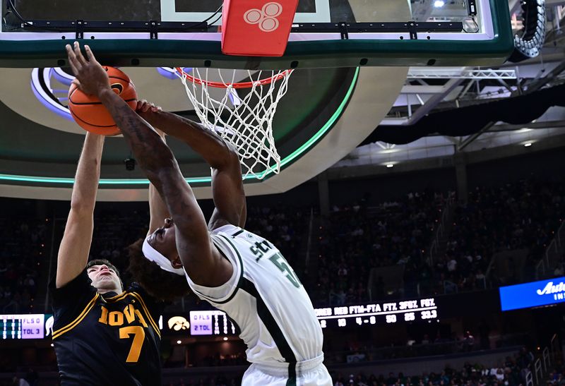 Iowa Hawkeyes' Paint Struggles as Michigan State Spartans Dominate in East Lansing