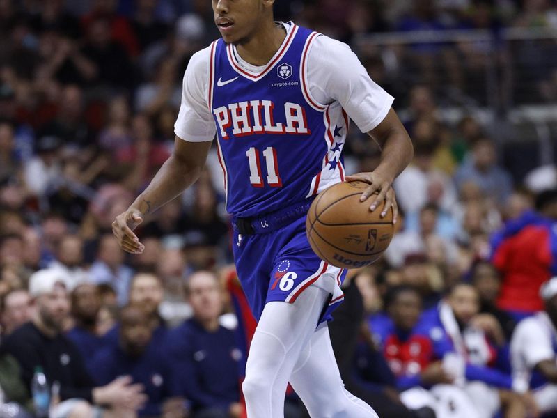 DES MOINES, IOWA - OCTOBER 11: Jeff Dowtin Jr. #11 of the Philadelphia 76ers drives the ball in the second half of play during a preseason game at Wells Fargo Arena on October 11, 2024, in Des Moines, Iowa. The Minnesota Timberwolves won 121-111 over the Philadelphia 76ers. NOTE TO USER: User expressly acknowledges and agrees that, by downloading and or using this photograph, User is consenting to the terms and conditions of the Getty Images License Agreement (Photo by David K Purdy/Getty Images)