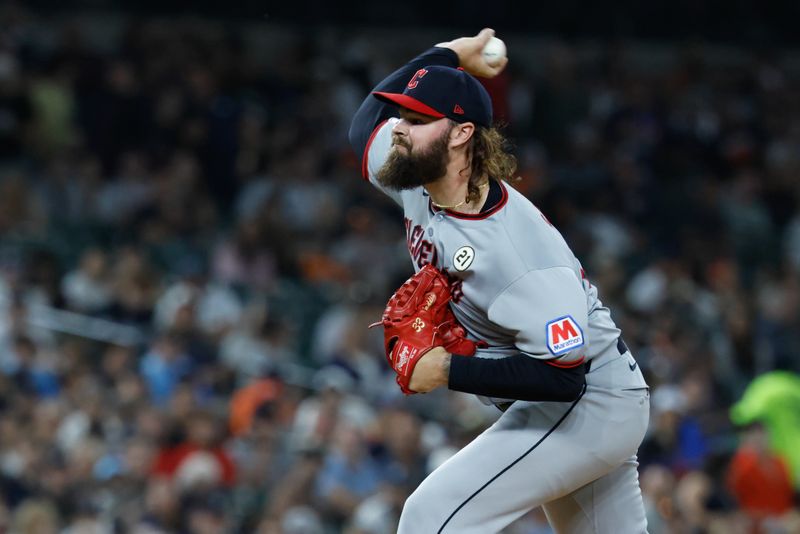 Sep 16, 2025; Detroit, Michigan, USA;  Cleveland Guardians pitcher Hunter Gaddis (33) pitches in the seventh inning against the Detroit Tigers at Comerica Park. Mandatory Credit: Rick Osentoski-Imagn Images