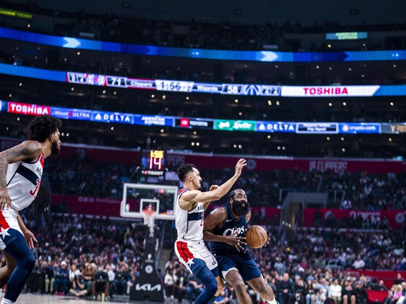 LOS ANGELES, CA - MARCH 1: James Harden #1 of the LA Clippers drives to the basket during the game against the Washington Wizards on March 1, 2024 at Crypto.Com Arena in Los Angeles, California. NOTE TO USER: User expressly acknowledges and agrees that, by downloading and/or using this Photograph, user is consenting to the terms and conditions of the Getty Images License Agreement. Mandatory Copyright Notice: Copyright 2024 NBAE (Photo by Tyler Ross/NBAE via Getty Images)