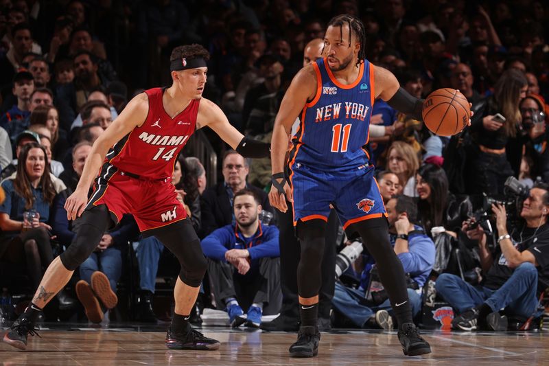 NEW YORK, NY - JANUARY 27: Jalen Brunson #11 of the New York Knicks handles the ball during the game against the Miami Heat on January 27, 2024 at Madison Square Garden in New York City, New York.  NOTE TO USER: User expressly acknowledges and agrees that, by downloading and or using this photograph, User is consenting to the terms and conditions of the Getty Images License Agreement. Mandatory Copyright Notice: Copyright 2024 NBAE  (Photo by Nathaniel S. Butler/NBAE via Getty Images)