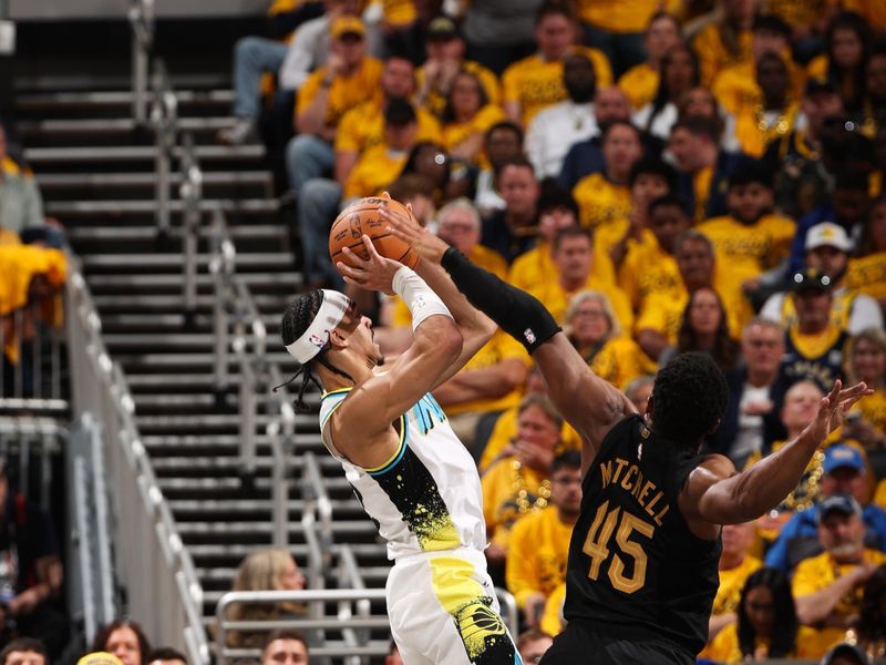 INDIANAPOLIS, IN - MAY 9: Andrew Nembhard #2 of the Indiana Pacers shoots the ball during the game against the Cleveland Cavaliers during Round 2 Game 3 on May 9, 2025 at Gainbridge Fieldhouse in Indianapolis, Indiana. NOTE TO USER: User expressly acknowledges and agrees that, by downloading and or using this Photograph, user is consenting to the terms and conditions of the Getty Images License Agreement. Mandatory Copyright Notice: Copyright 2025 NBAE (Photo by Joe Murphy/NBAE via Getty Images)