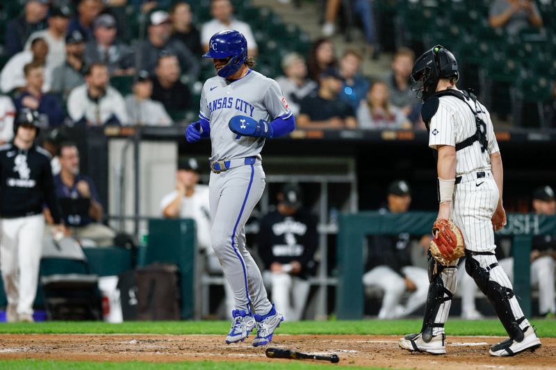 Aug 27, 2025; Chicago, Illinois, USA; Kansas City Royals shortstop Bobby Witt Jr. (7) scores against the Chicago White Sox during the fifth inning at Rate Field. Mandatory Credit: Kamil Krzaczynski-Imagn Images Aug 27, 2025; Chicago, Illinois, USA; Kansas City Royals shortstop Bobby Witt Jr. (7) scores against the Chicago White Sox during the fifth inning at Rate Field. Mandatory Credit: Kamil Krzaczynski-Imagn Images