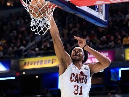 INDIANAPOLIS, INDIANA - NOVEMBER 03: Jarrett Allen #31 of the Cleveland Cavaliers dunks the ball during the first half against the Indiana Pacers during the NBA In-Season Tournament at Gainbridge Fieldhouse on November 03, 2023 in Indianapolis, Indiana. NOTE TO USER: User expressly acknowledges and agrees that, by downloading and or using this photograph, User is consenting to the terms and conditions of the Getty Images License Agreement.  (Photo by Justin Casterline/Getty Images)