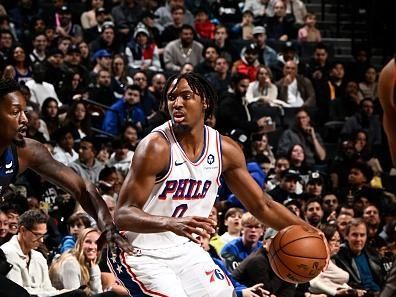 BROOKLYN, NY - NOVEMBER 19: Tyrese Maxey #0 of the Philadelphia 76ers dribbles the ball during the game against the Brooklyn Nets on November 19, 2023 at Barclays Center in Brooklyn, New York. NOTE TO USER: User expressly acknowledges and agrees that, by downloading and or using this Photograph, user is consenting to the terms and conditions of the Getty Images License Agreement. Mandatory Copyright Notice: Copyright 2023 NBAE (Photo by David Dow/NBAE via Getty Images)