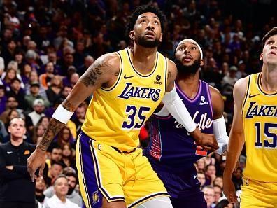 PHOENIX, AZ - NOVEMBER 10: Christian Wood #35 of the Los Angeles Lakers waits for the rebound during the game against the Phoenix Suns during the In-Season Tournament on November 10, 2023 at Footprint Center in Phoenix, Arizona. NOTE TO USER: User expressly acknowledges and agrees that, by downloading and or using this photograph, user is consenting to the terms and conditions of the Getty Images License Agreement. Mandatory Copyright Notice: Copyright 2023 NBAE (Photo by Barry Gossage/NBAE via Getty Images)