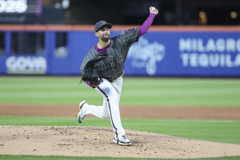 May 24, 2025; New York City, New York, USA;  New York Mets starting pitcher David Peterson (23) pitches in the third inning against the Los Angeles Dodgers at Citi Field. Mandatory Credit: Wendell Cruz-Imagn Images