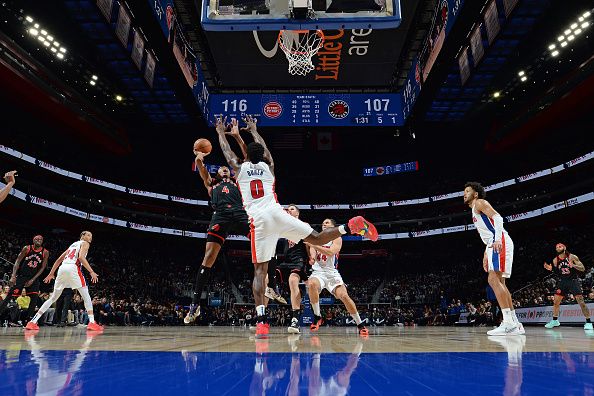 DETROIT, MI - DECEMBER 30: Scottie Barnes #4 of the Toronto Raptors shoots the ball during the game against the Detroit Pistons on December 30, 2023 at Little Caesars Arena in Detroit, Michigan. NOTE TO USER: User expressly acknowledges and agrees that, by downloading and/or using this photograph, User is consenting to the terms and conditions of the Getty Images License Agreement. Mandatory Copyright Notice: Copyright 2023 NBAE (Photo by Chris Schwegler/NBAE via Getty Images)