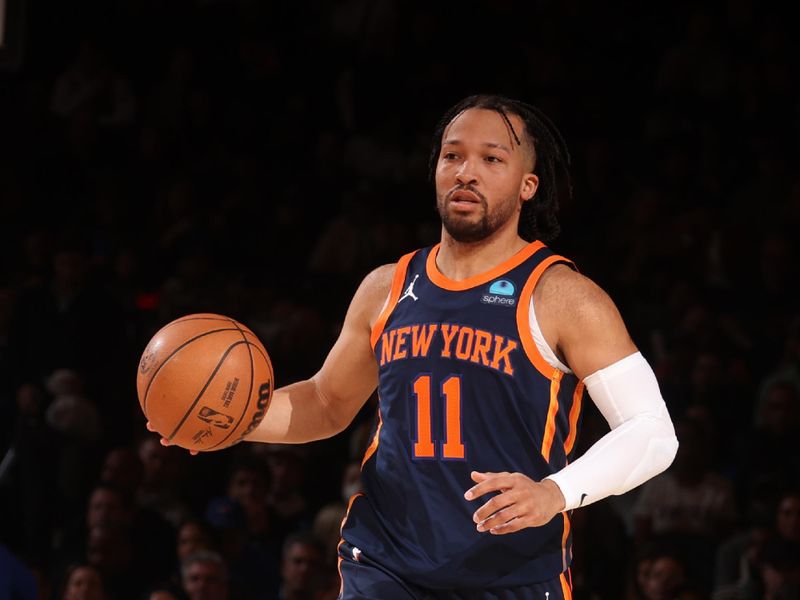 NEW YORK, NY - FEBRUARY 29: Jalen Brunson #11 of the New York Knicks dribbles the ball during the game against the Golden State Warriors on January 29, 2024 at Madison Square Garden in New York City, New York.  NOTE TO USER: User expressly acknowledges and agrees that, by downloading and or using this photograph, User is consenting to the terms and conditions of the Getty Images License Agreement. Mandatory Copyright Notice: Copyright 2024 NBAE  (Photo by Nathaniel S. Butler/NBAE via Getty Images)