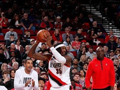 PORTLAND, OR - NOVEMBER 5: Robert Williams III #35 of the Portland Trail Blazers handles the ball during the game against the Memphis Grizzlies on November 5, 2023 at the Moda Center Arena in Portland, Oregon. NOTE TO USER: User expressly acknowledges and agrees that, by downloading and or using this photograph, user is consenting to the terms and conditions of the Getty Images License Agreement. Mandatory Copyright Notice: Copyright 2023 NBAE (Photo by Cameron Browne/NBAE via Getty Images)