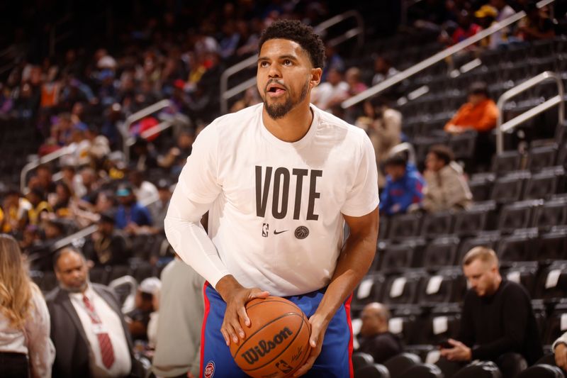 DETROIT, MI - NOVEMBER 4: Tobias Harris #12 of the Detroit Pistons warms up before the game against the Los Angeles Lakers on November 4, 2024 at Little Caesars Arena in Detroit, Michigan. NOTE TO USER: User expressly acknowledges and agrees that, by downloading and/or using this photograph, User is consenting to the terms and conditions of the Getty Images License Agreement. Mandatory Copyright Notice: Copyright 2024 NBAE (Photo by Brian Sevald/NBAE via Getty Images)