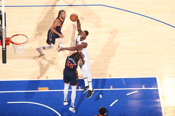 NEW YORK, NY - NOVEMBER 1: Tristian Thompson #12 of the Cleveland Cavaliers shoots the ball during the game against the New York Knicks on November 1, 2023 at Madison Square Garden in New York City, New York.  NOTE TO USER: User expressly acknowledges and agrees that, by downloading and or using this photograph, User is consenting to the terms and conditions of the Getty Images License Agreement. Mandatory Copyright Notice: Copyright 2023 NBAE  (Photo by Nathaniel S. Butler/NBAE via Getty Images)