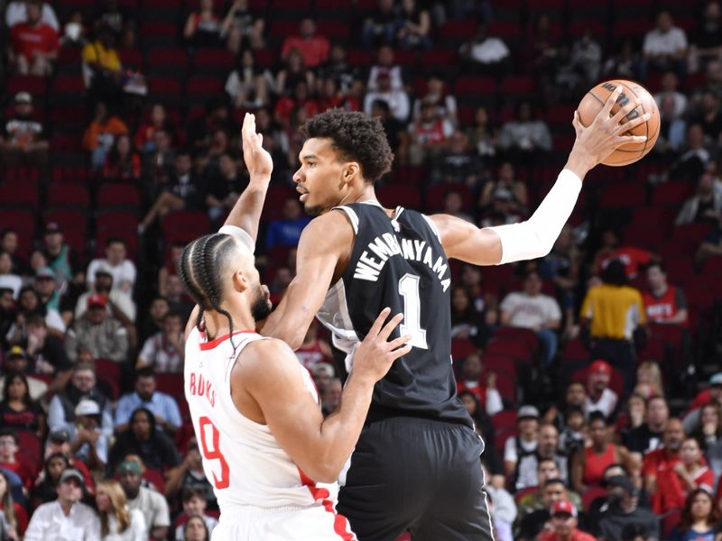 HOUSTON, TX - NOVEMBER 6:  Victor Wembanyama #1 of the San Antonio Spurs looks to pass the ball during the game against the Houston Rockets on November 6, 2024 at the Toyota Center in Houston, Texas. NOTE TO USER: User expressly acknowledges and agrees that, by downloading and or using this photograph, User is consenting to the terms and conditions of the Getty Images License Agreement. Mandatory Copyright Notice: Copyright 2024 NBAE (Photo by Logan Riely/NBAE via Getty Images)