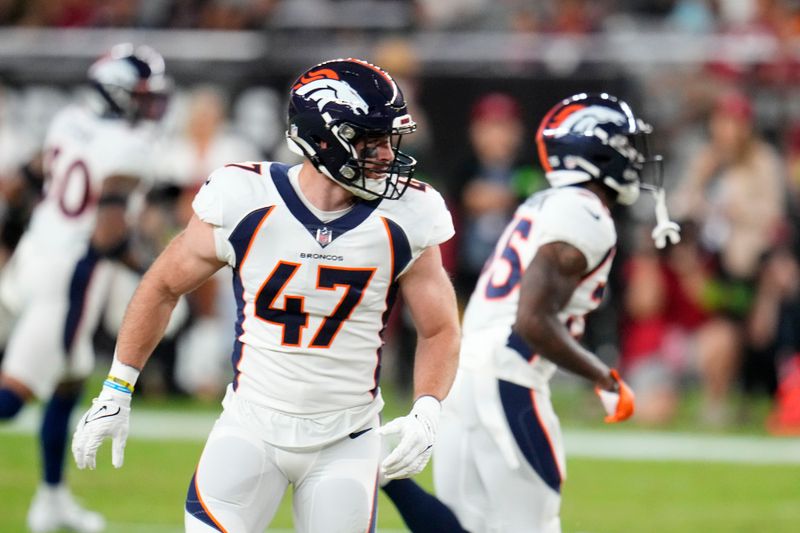 Denver Broncos linebacker Josey Jewell follows the ball during the first half of an NFL preseason football game against the Arizona Cardinals, Friday, Aug. 11, 2023, in Glendale, Ariz. (AP Photo/Ross D. Franklin)