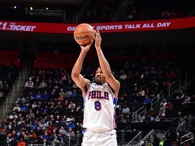 DETROIT, MI - DECEMBER 13: De'Anthony Melton #8 of the Philadelphia 76ers shoots a three point basket against the Detroit Pistons on December 13, 2023 at Little Caesars Arena in Detroit, Michigan. NOTE TO USER: User expressly acknowledges and agrees that, by downloading and/or using this photograph, User is consenting to the terms and conditions of the Getty Images License Agreement. Mandatory Copyright Notice: Copyright 2023 NBAE (Photo by Chris Schwegler/NBAE via Getty Images)