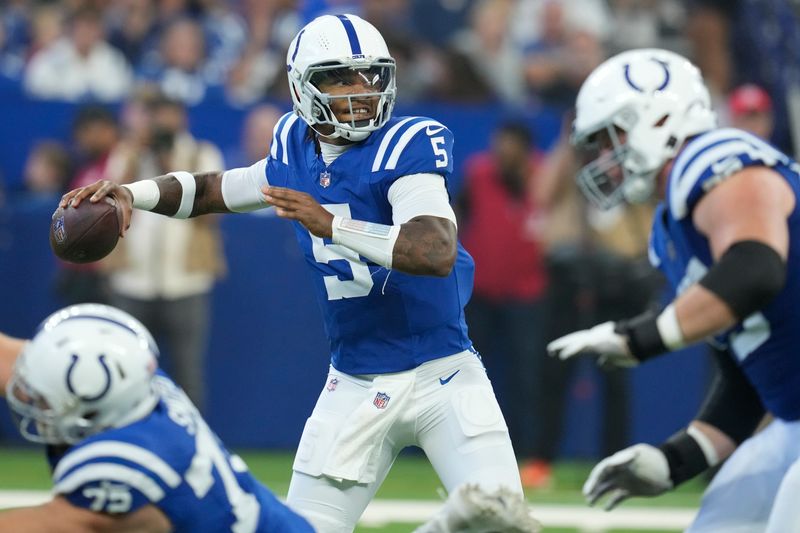 Indianapolis Colts quarterback Anthony Richardson (5) passes against the Denver Broncos during the first quarter of a preseason NFL football game, Sunday, Aug. 11, 2024, in Westfield, Ind. (AP Photo/AJ Mast)