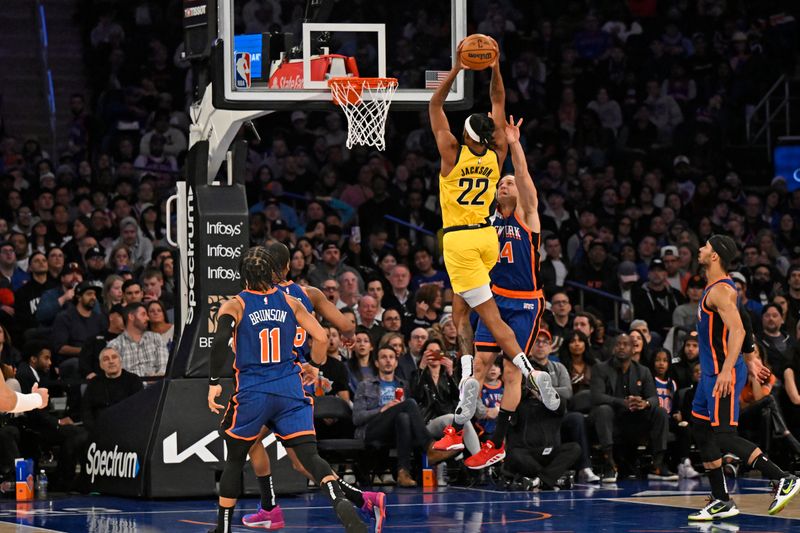 NEW YORK, NY - FEBRUARY 10: Isaiah Jackson #22 of the Indiana Pacers drives to the basket during the game against the New York Knicks on February 10, 2024 at Madison Square Garden in New York City, New York.  NOTE TO USER: User expressly acknowledges and agrees that, by downloading and or using this photograph, User is consenting to the terms and conditions of the Getty Images License Agreement. Mandatory Copyright Notice: Copyright 2024 NBAE  (Photo by David Dow/NBAE via Getty Images)